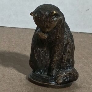 Franklin Mint Curio Cabinet Animalier Cat Figurine 1986 Mini 2.5"